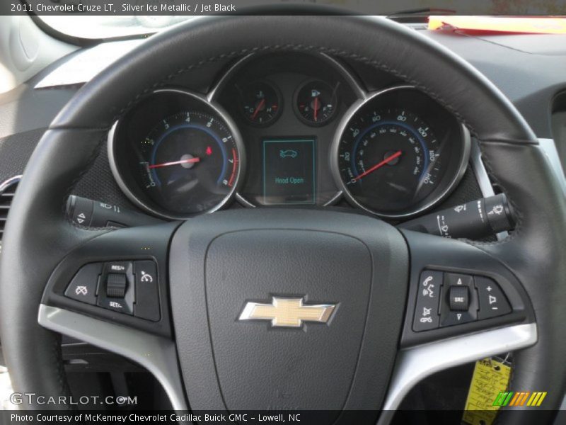 Silver Ice Metallic / Jet Black 2011 Chevrolet Cruze LT