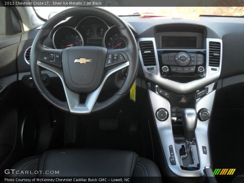 Silver Ice Metallic / Jet Black 2011 Chevrolet Cruze LT