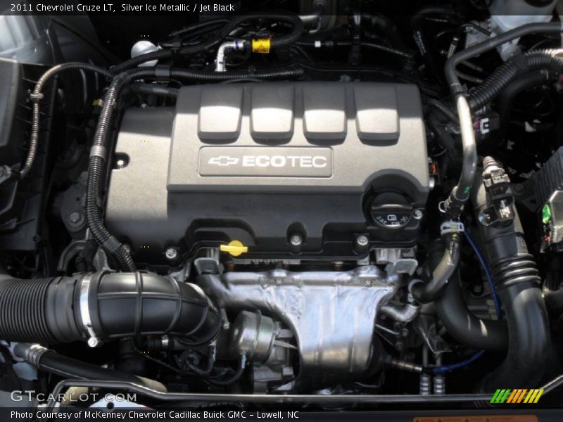 Silver Ice Metallic / Jet Black 2011 Chevrolet Cruze LT
