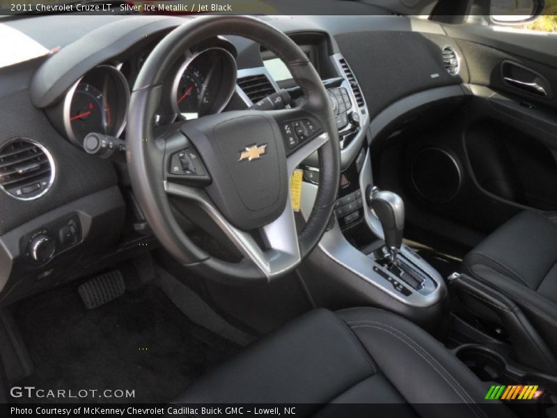 Silver Ice Metallic / Jet Black 2011 Chevrolet Cruze LT