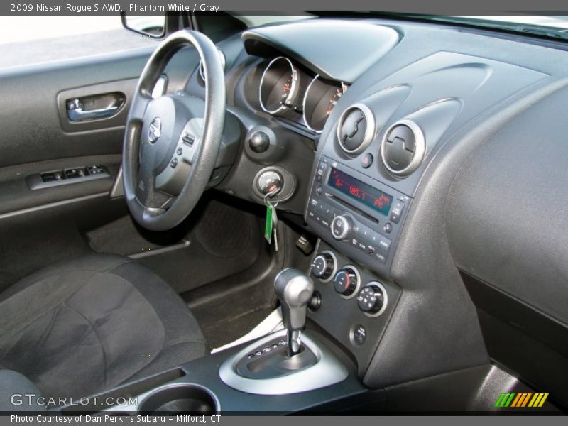 Phantom White / Gray 2009 Nissan Rogue S AWD