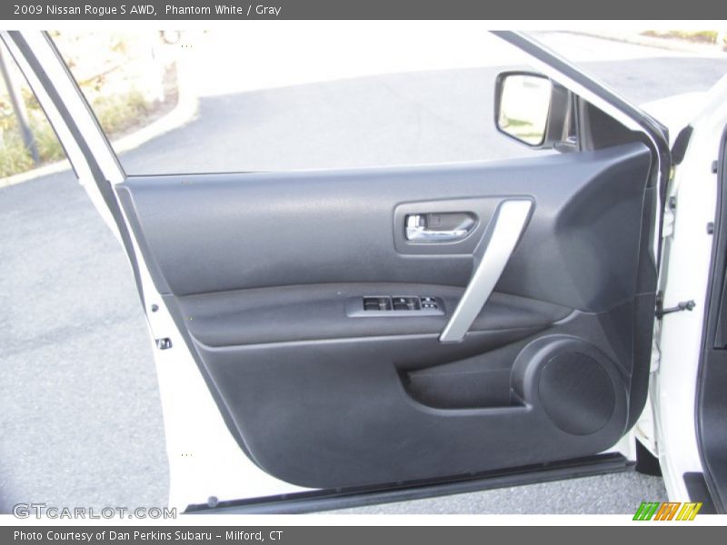 Phantom White / Gray 2009 Nissan Rogue S AWD