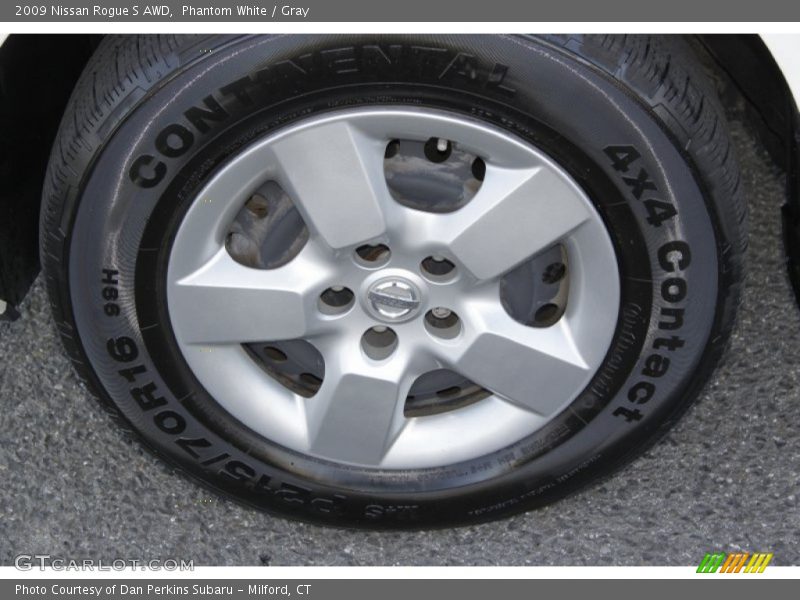 Phantom White / Gray 2009 Nissan Rogue S AWD