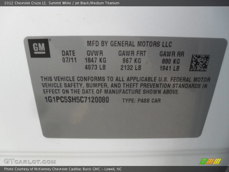 Summit White / Jet Black/Medium Titanium 2012 Chevrolet Cruze LS