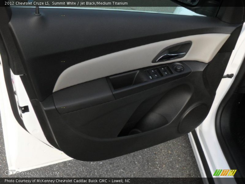 Summit White / Jet Black/Medium Titanium 2012 Chevrolet Cruze LS