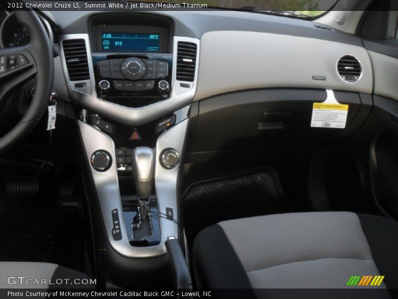 Summit White / Jet Black/Medium Titanium 2012 Chevrolet Cruze LS