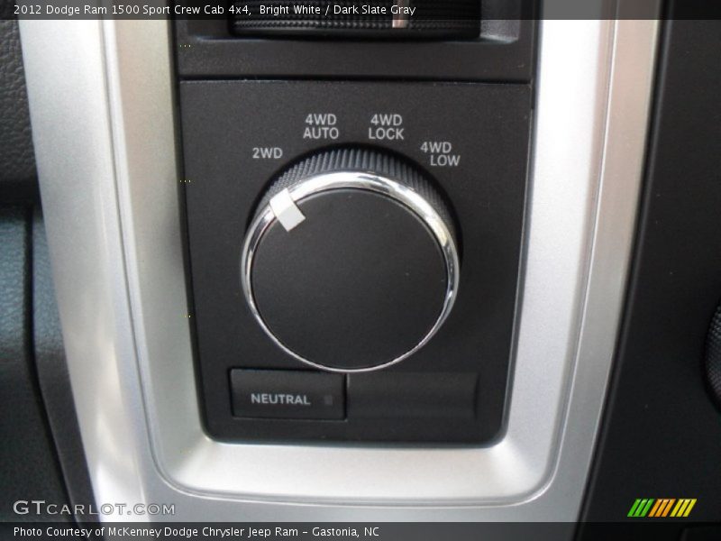 4x4 Controls - 2012 Dodge Ram 1500 Sport Crew Cab 4x4