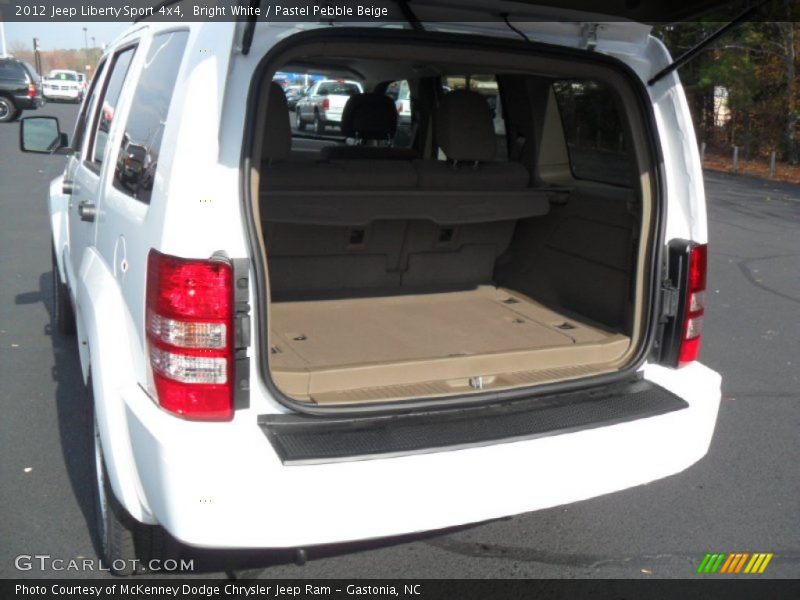 Bright White / Pastel Pebble Beige 2012 Jeep Liberty Sport 4x4