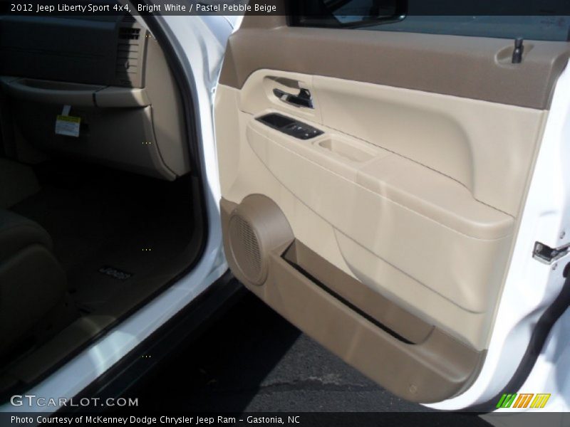 Bright White / Pastel Pebble Beige 2012 Jeep Liberty Sport 4x4