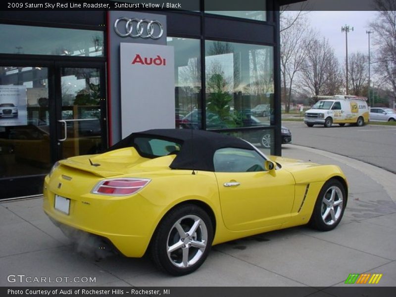 Sunburst Yellow / Black 2009 Saturn Sky Red Line Roadster