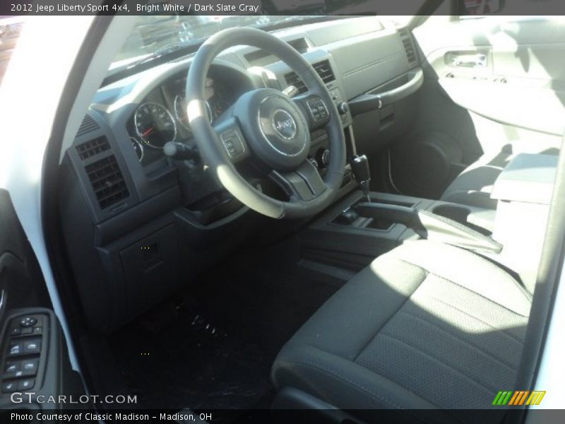 Bright White / Dark Slate Gray 2012 Jeep Liberty Sport 4x4