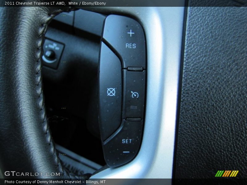 White / Ebony/Ebony 2011 Chevrolet Traverse LT AWD