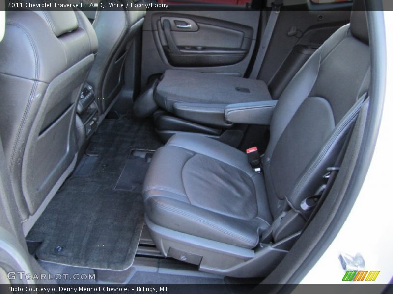 White / Ebony/Ebony 2011 Chevrolet Traverse LT AWD