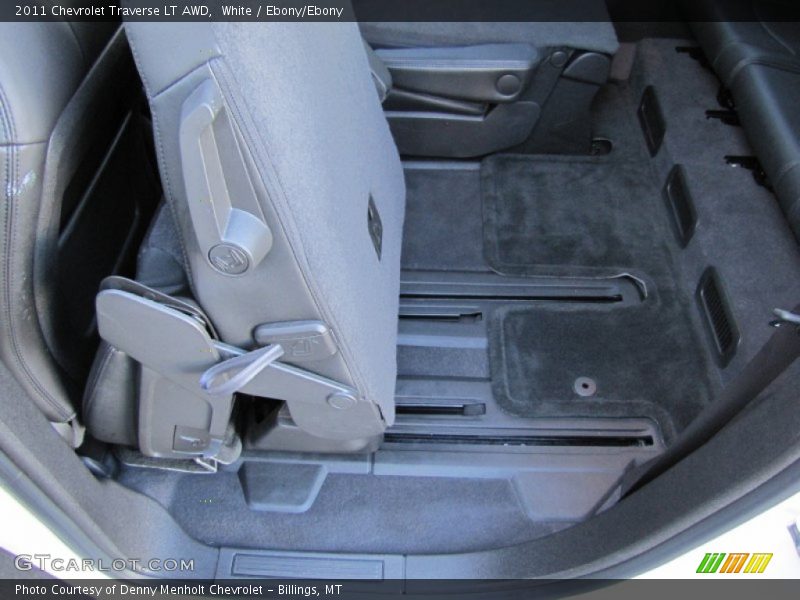 White / Ebony/Ebony 2011 Chevrolet Traverse LT AWD