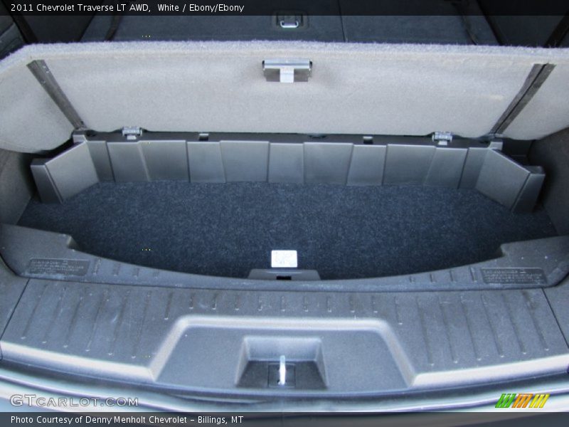 White / Ebony/Ebony 2011 Chevrolet Traverse LT AWD