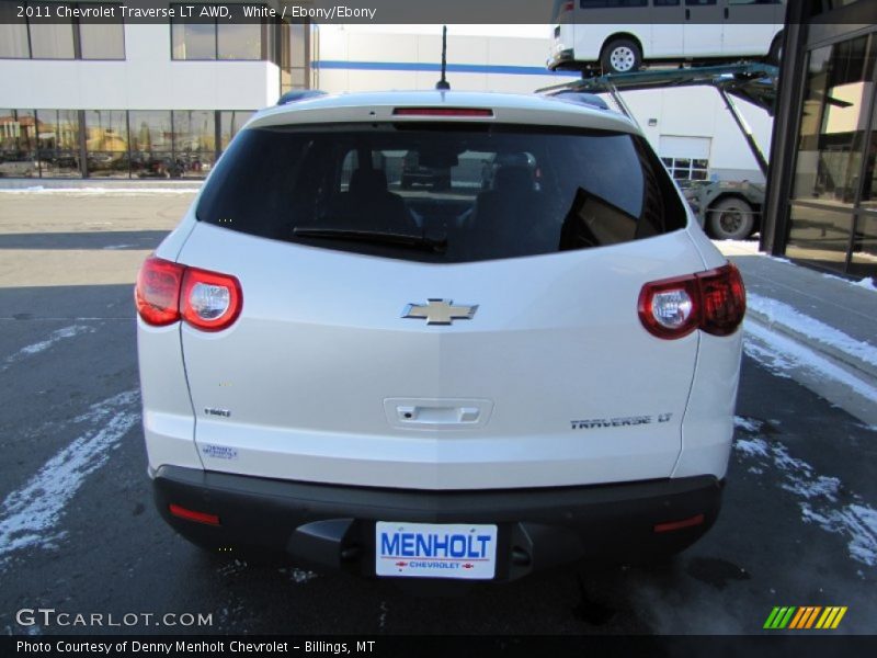 White / Ebony/Ebony 2011 Chevrolet Traverse LT AWD