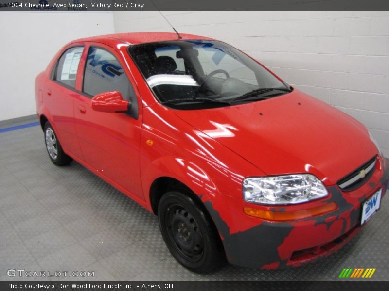 Victory Red / Gray 2004 Chevrolet Aveo Sedan