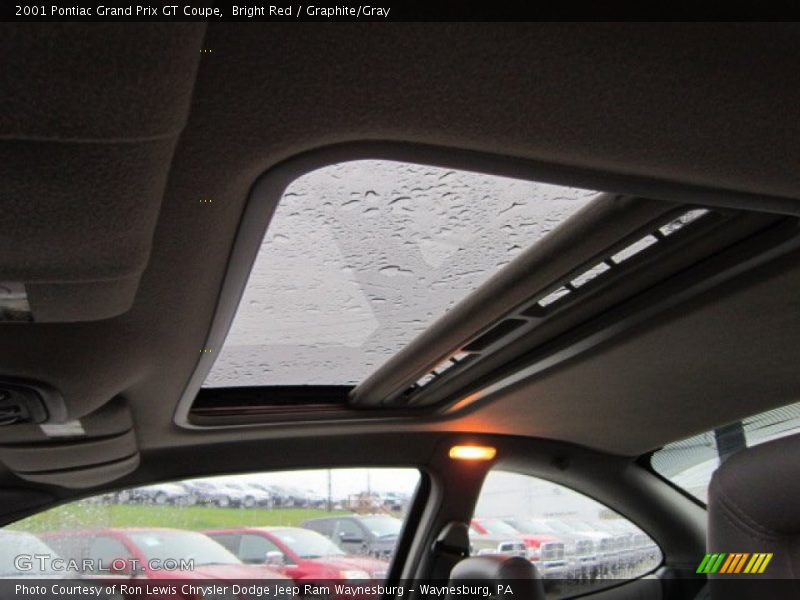 Bright Red / Graphite/Gray 2001 Pontiac Grand Prix GT Coupe
