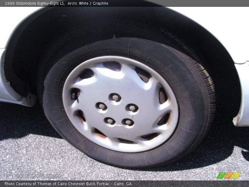 Arctic White / Graphite 1999 Oldsmobile Eighty-Eight LS