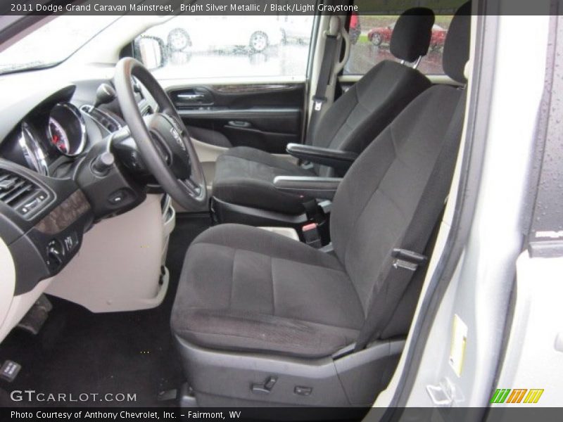 Bright Silver Metallic / Black/Light Graystone 2011 Dodge Grand Caravan Mainstreet
