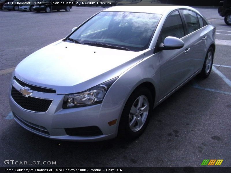 Silver Ice Metallic / Medium Titanium 2011 Chevrolet Cruze LT