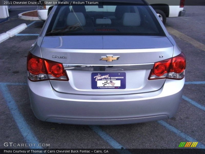 Silver Ice Metallic / Medium Titanium 2011 Chevrolet Cruze LT