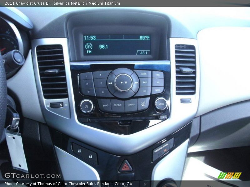 Silver Ice Metallic / Medium Titanium 2011 Chevrolet Cruze LT
