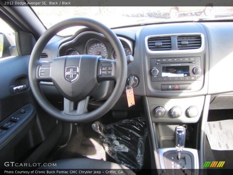 Black / Black 2012 Dodge Avenger SE