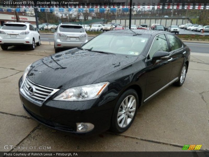 Front 3/4 View of 2011 ES 350