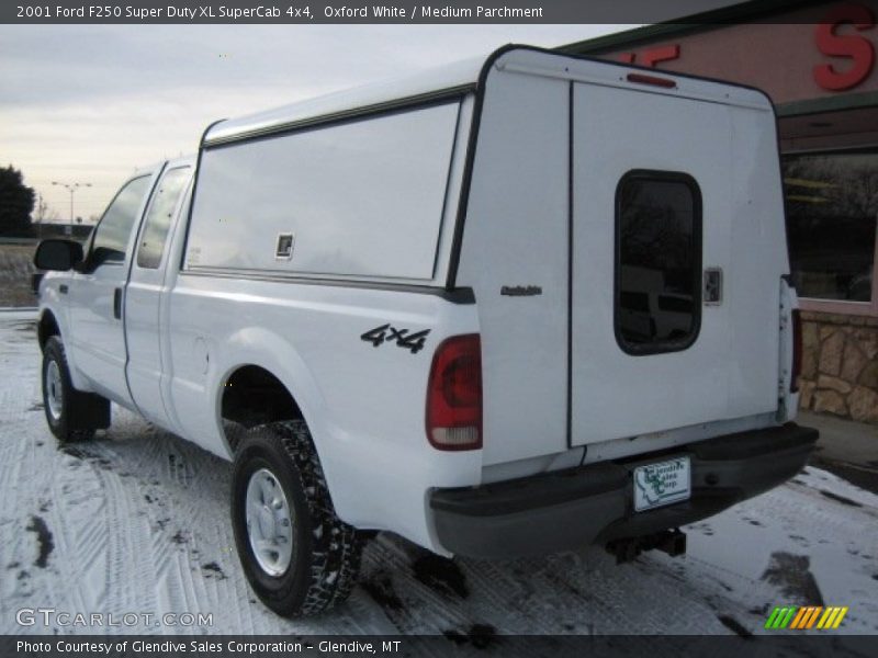 Oxford White / Medium Parchment 2001 Ford F250 Super Duty XL SuperCab 4x4