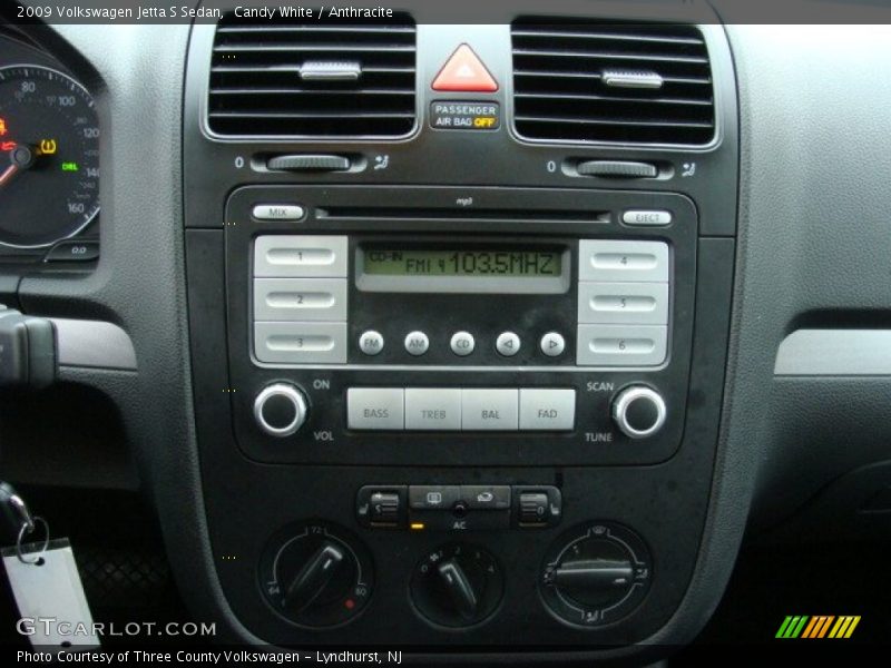 Controls of 2009 Jetta S Sedan