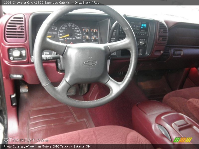 Onyx Black / Red 1998 Chevrolet C/K K1500 Extended Cab 4x4