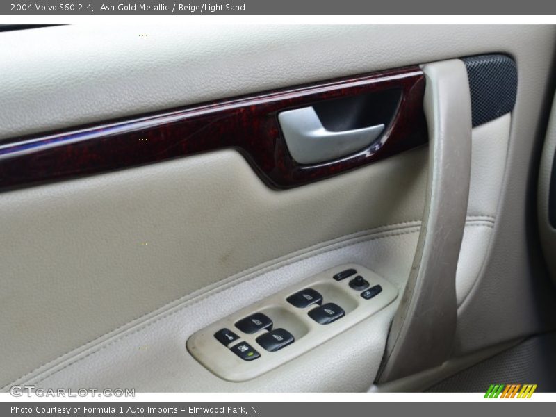 Ash Gold Metallic / Beige/Light Sand 2004 Volvo S60 2.4