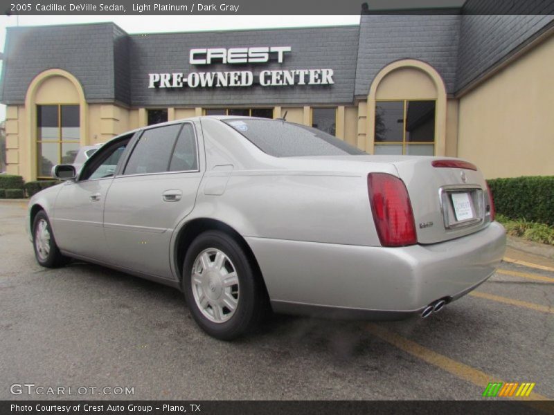 Light Platinum / Dark Gray 2005 Cadillac DeVille Sedan