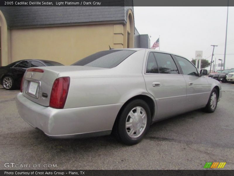 Light Platinum / Dark Gray 2005 Cadillac DeVille Sedan