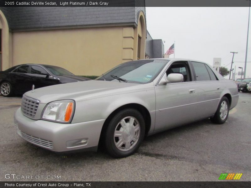 Light Platinum / Dark Gray 2005 Cadillac DeVille Sedan
