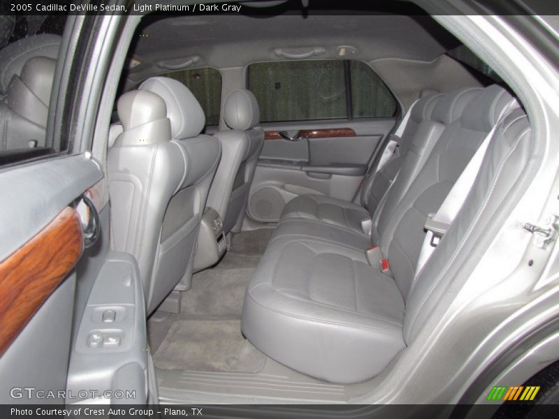 Light Platinum / Dark Gray 2005 Cadillac DeVille Sedan