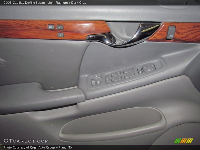 Light Platinum / Dark Gray 2005 Cadillac DeVille Sedan