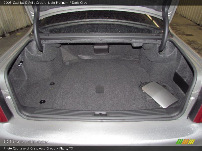 Light Platinum / Dark Gray 2005 Cadillac DeVille Sedan