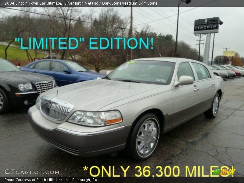 Silver Birch Metallic / Dark Stone/Medium Light Stone 2004 Lincoln Town Car Ultimate