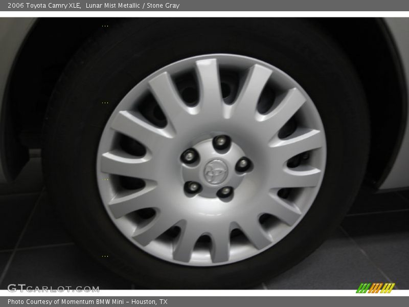 Lunar Mist Metallic / Stone Gray 2006 Toyota Camry XLE