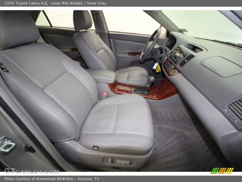 Lunar Mist Metallic / Stone Gray 2006 Toyota Camry XLE