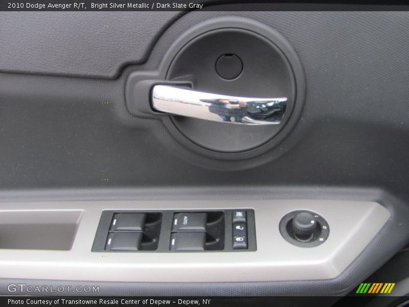 Bright Silver Metallic / Dark Slate Gray 2010 Dodge Avenger R/T