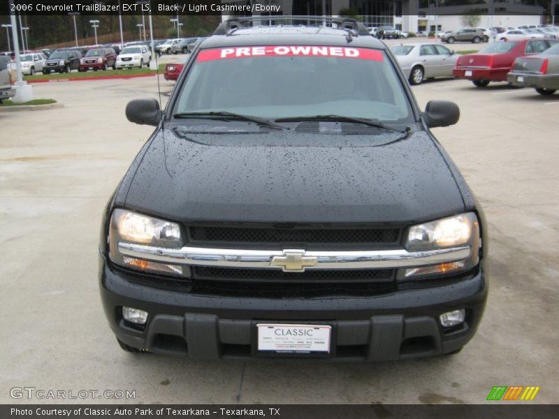 Black / Light Cashmere/Ebony 2006 Chevrolet TrailBlazer EXT LS