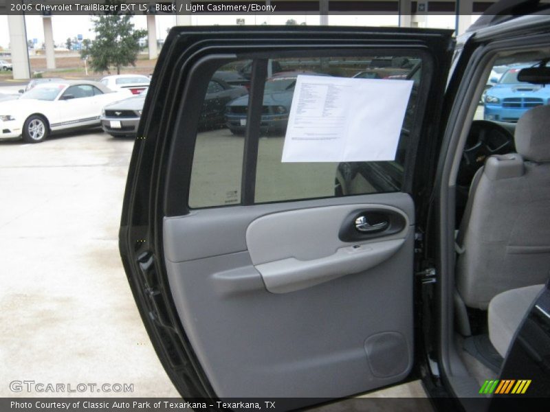 Black / Light Cashmere/Ebony 2006 Chevrolet TrailBlazer EXT LS