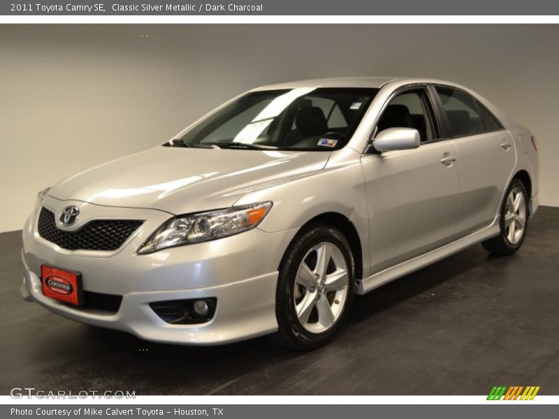 Classic Silver Metallic / Dark Charcoal 2011 Toyota Camry SE