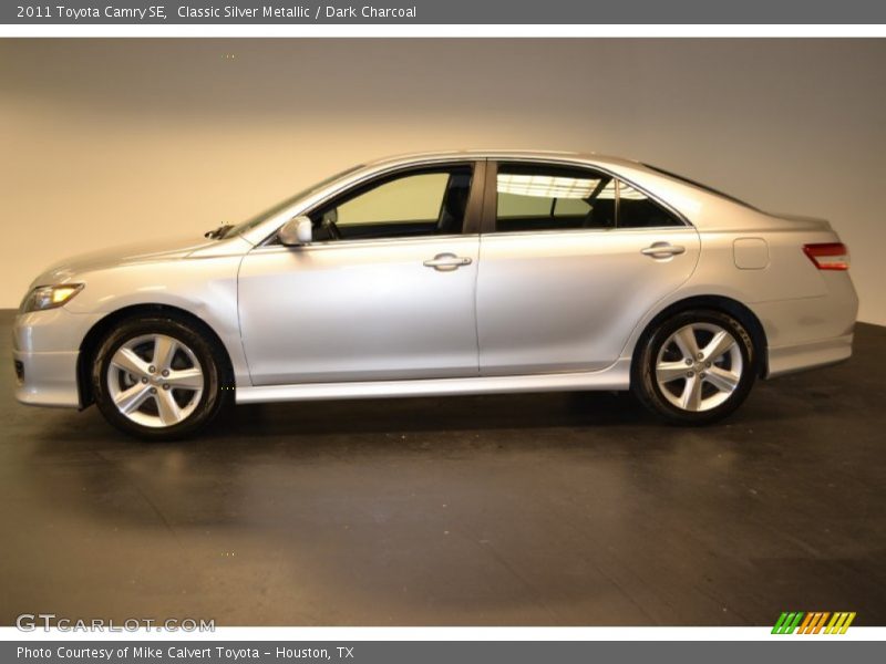 Classic Silver Metallic / Dark Charcoal 2011 Toyota Camry SE
