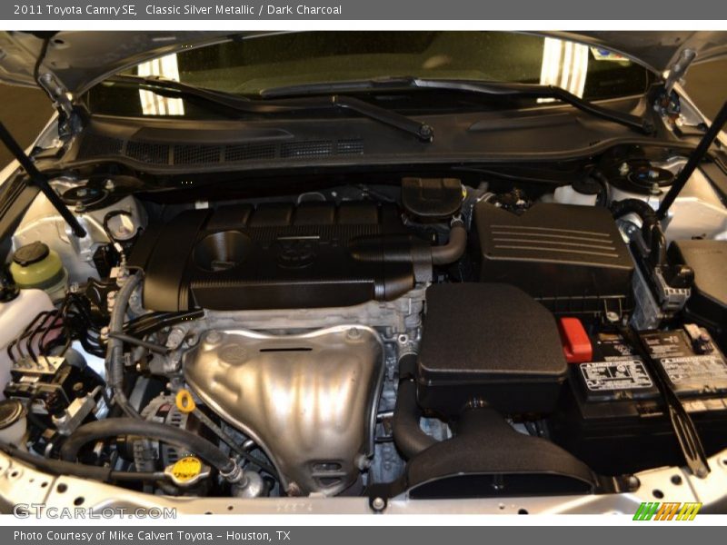 Classic Silver Metallic / Dark Charcoal 2011 Toyota Camry SE