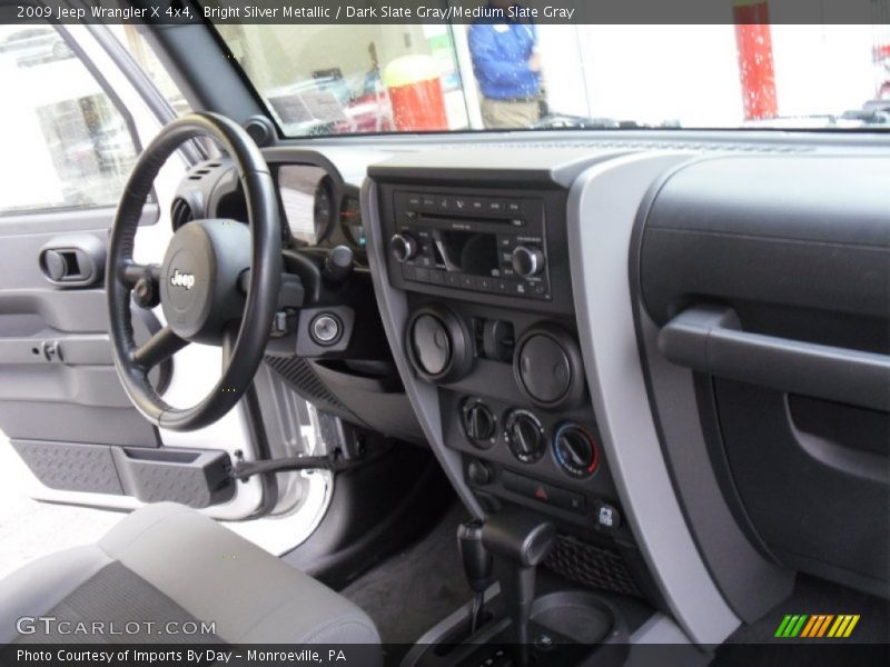 Bright Silver Metallic / Dark Slate Gray/Medium Slate Gray 2009 Jeep Wrangler X 4x4