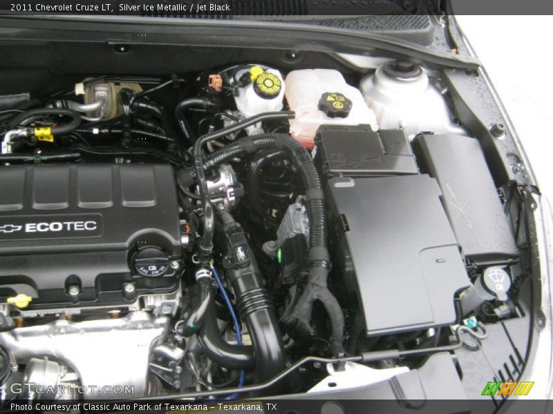 Silver Ice Metallic / Jet Black 2011 Chevrolet Cruze LT